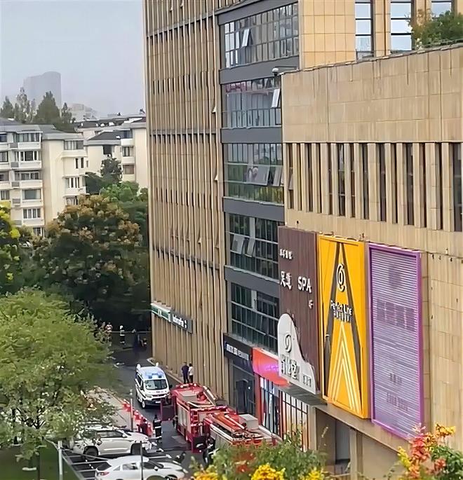 炸维修工人不幸身亡杭州9·19事故查明long8登录写字楼维修空调时突发爆(图4)